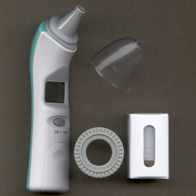 Medical Ear-Type Digital Infrared Thermometer (IRT809)