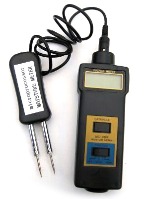 Digital Moisture Meter 0-50% (MM6012) with Temperature to 149°F