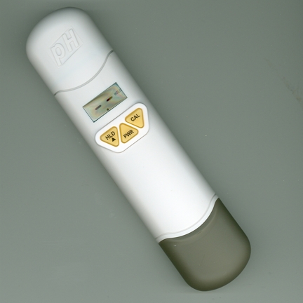 Waterproof pH Test Meter 2 to 12 pH (MPH8680E) Pen Style